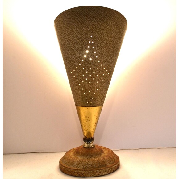 Vintage Lamp Table or TV Top Metal Cone Design Conic Eames Atomic MCM home - Picture 1 of 7